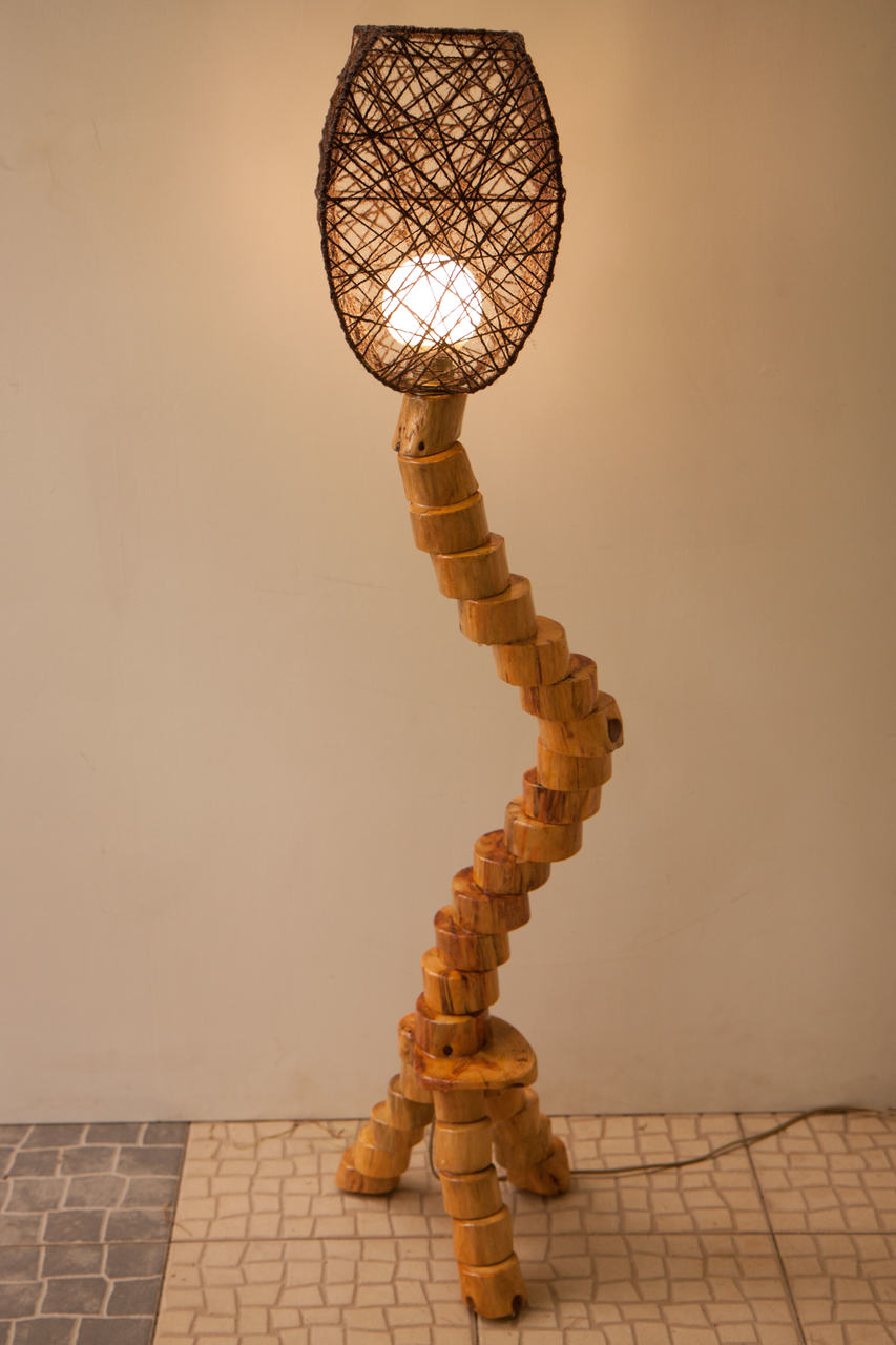 Candeeiro de Pé | 7pedesduo