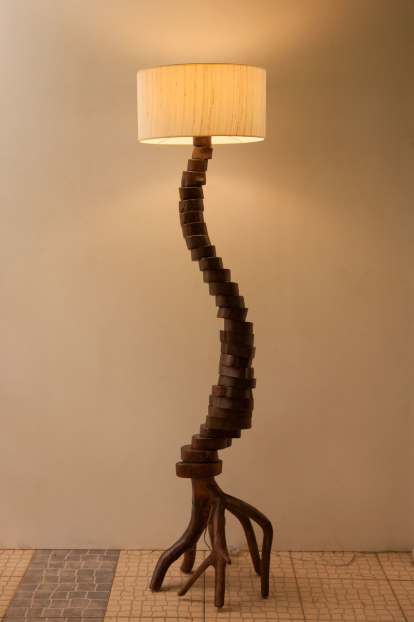 Candeeiro de Pé | 7pedesuno