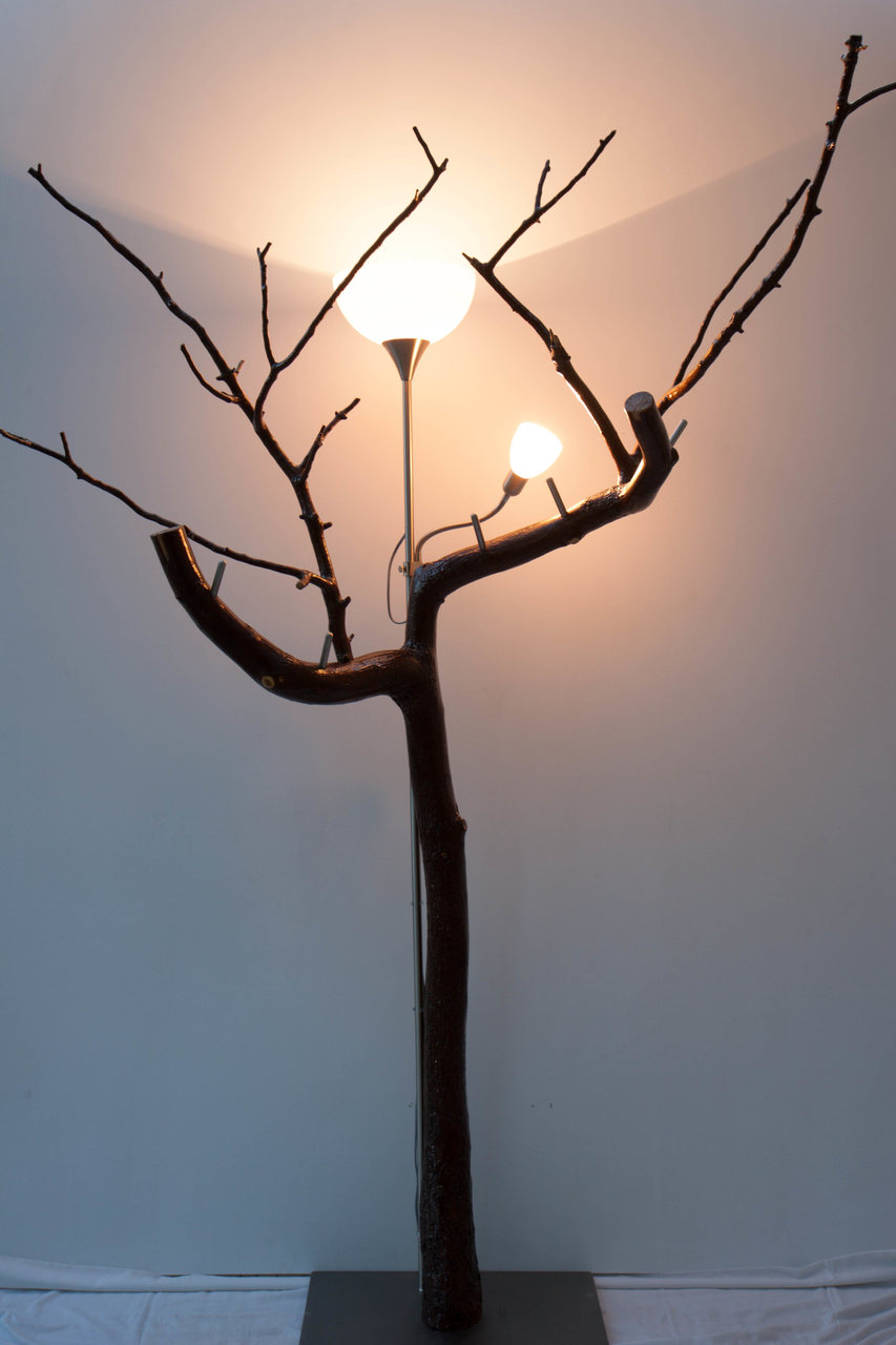 Cabide e Candeeiro de Pé em Madeira | RamisabstractumIV